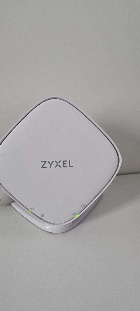 Zyxel WX5600 wifi extender / access point, Ophalen of Verzenden, Zo goed als nieuw, Router, Zyxel