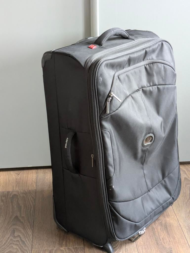 Delsey Grote Koffer - Ideaal voor lange reizen, Sieraden, Tassen en Uiterlijk, Koffers, Gebruikt, Zacht kunststof, 70 cm of meer