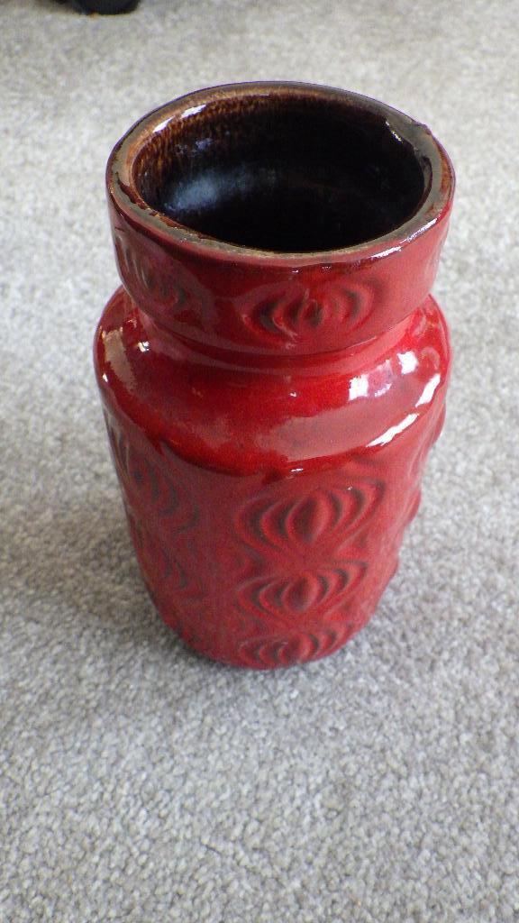 mooie retro rode West Germany vaas, Huis en Inrichting, Woonaccessoires | Vazen, Gebruikt, Aardewerk of Porselein, Ophalen of Verzenden