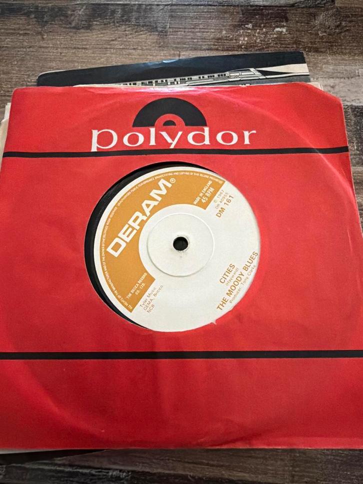 The Moody Blues - Cities (Vintage Vinyl Single), Cd's en Dvd's, Vinyl Singles, Gebruikt, Single, Rock en Metal, 7 inch, Ophalen of Verzenden