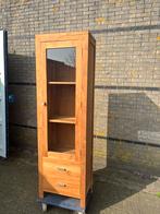 Vitrine,boekenkast teak met een glazen deur en 2 lades, Gebruikt, Met deur(en), Teakhout, 150 tot 200 cm