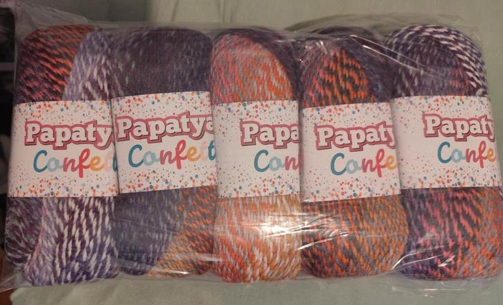 Papatya Confetti Kleur 2 - 5 bollen acryl garen, Hobby en Vrije tijd, Breien en Haken, Ophalen of Verzenden