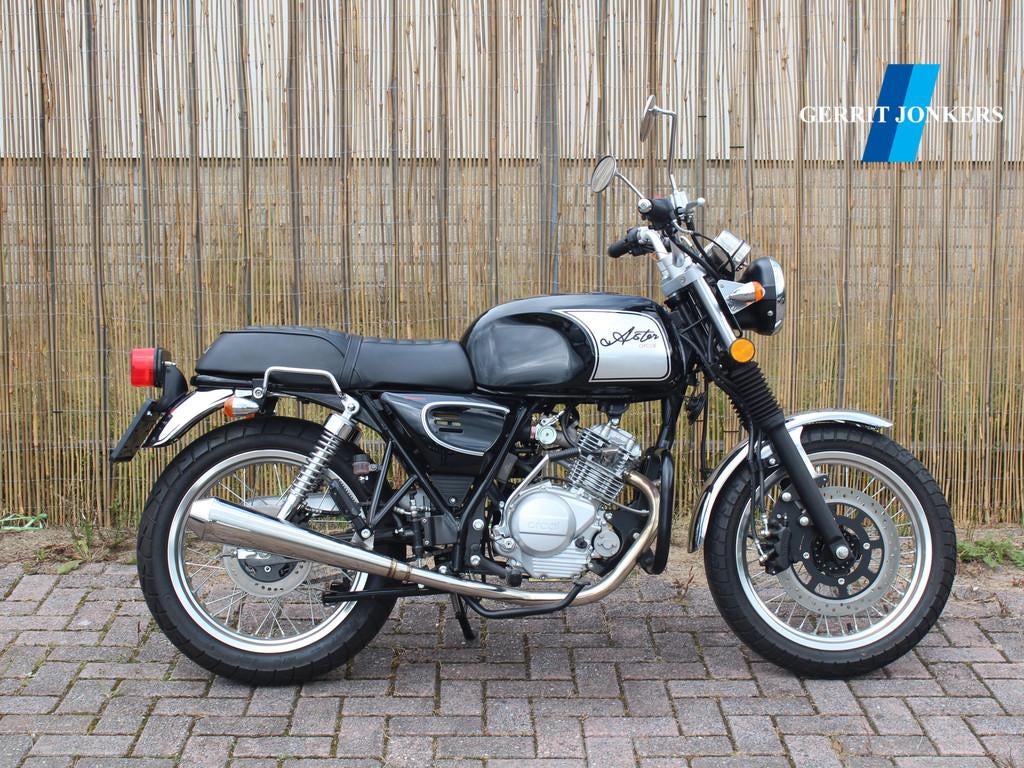 ORCAL Astor classic OR125-25B BLACK | nieuw! (bj 2022), Steenweg 8
4181AL  WAARDENBURG, NL, Orcal, Bedrijf, Verkoop@gerritjonkers.nl