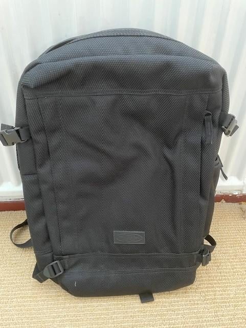 Rugtas, 25 tot 40 cm, Nieuw, Waterdicht, Eastpak