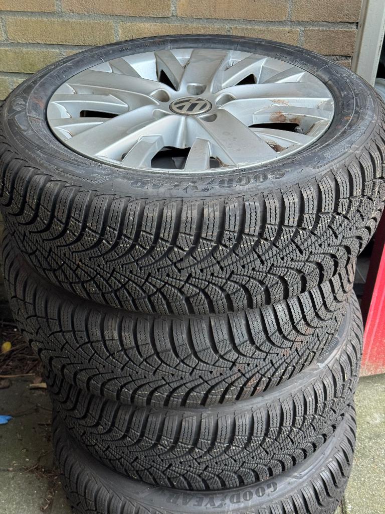 Volkswagen wielen met Nieuw winterbanden, Auto-onderdelen, Banden en Velgen, Ophalen, Gebruikt, 16 inch, Banden en Velgen