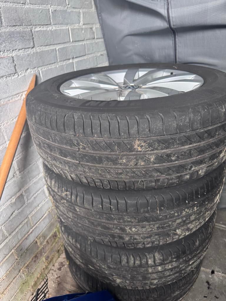 Set 16 inch Volkswagen velgen met zomerbanden, Auto-onderdelen, Banden en Velgen, Ophalen, 16 inch, Banden en Velgen, Personenwagen