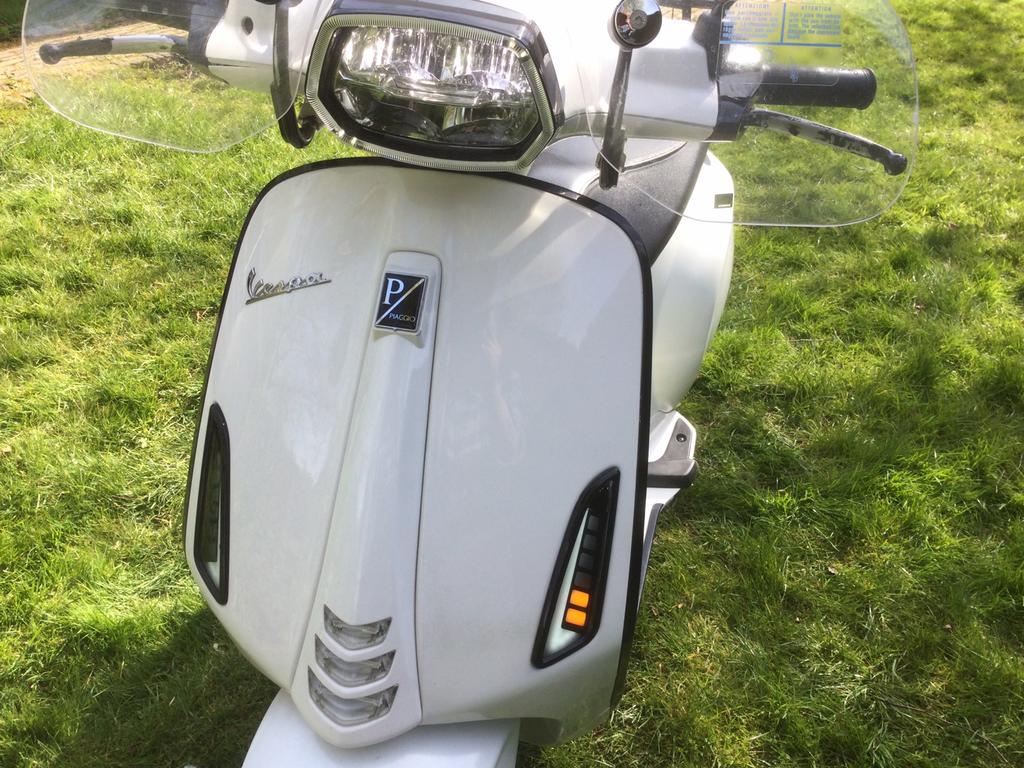 Vespa sprint BJ 2020, Fietsen en Brommers, Ophalen, Zo goed als nieuw, Benzine, Vespa