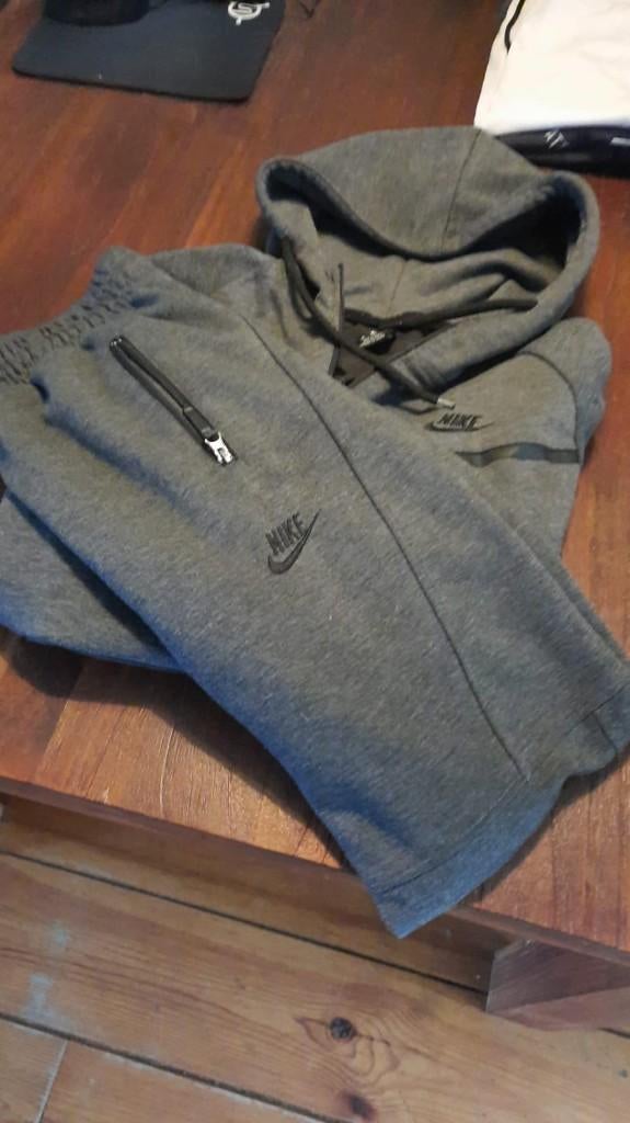 Nike trainingspak, Kleding | Heren, Sportkleding, Maat 52/54 (L), Overige typen, Nike, Ophalen of Verzenden