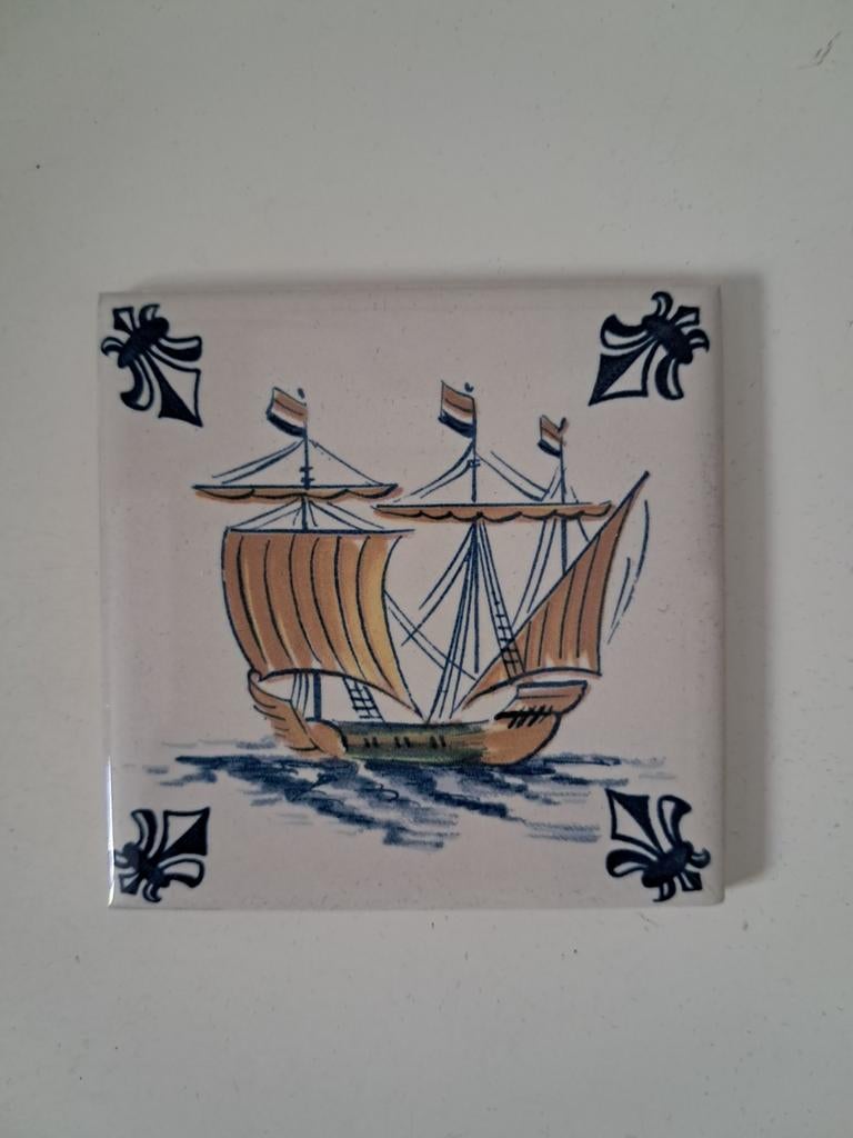 Delfts Blauwe tegel met schip, van Regina kunstaardewerk, Ophalen