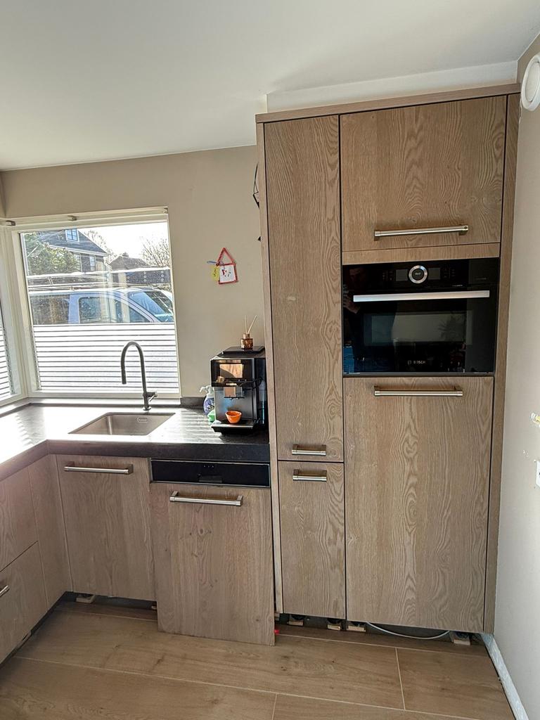 Tulp hoekkeuken zonder apparatuur - Houtlook, Ophalen, Gebruikt, Bruin, Hoekkeuken