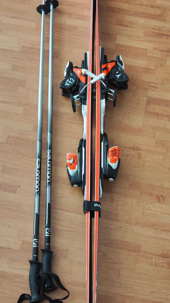 Heren skies Atomic, Sport en Fitness, Skiën en Langlaufen, Ophalen, 160 tot 180 cm, Gebruikt, Carve