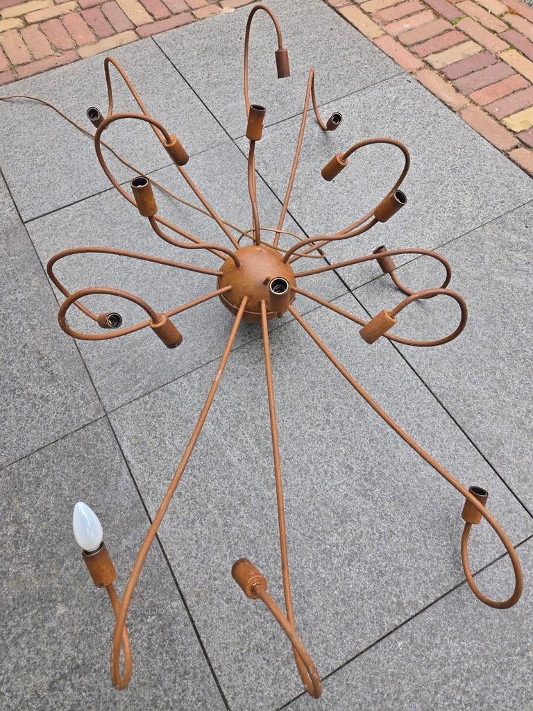 Roestkleurige lamp, Ophalen