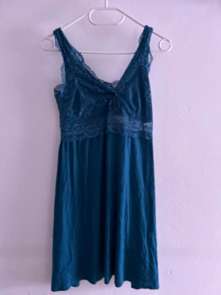 Dames Blauw Nachthemd maat m, Kleding | Dames, Ondergoed en Lingerie, Ophalen of Verzenden, Blauw, Nachtkleding