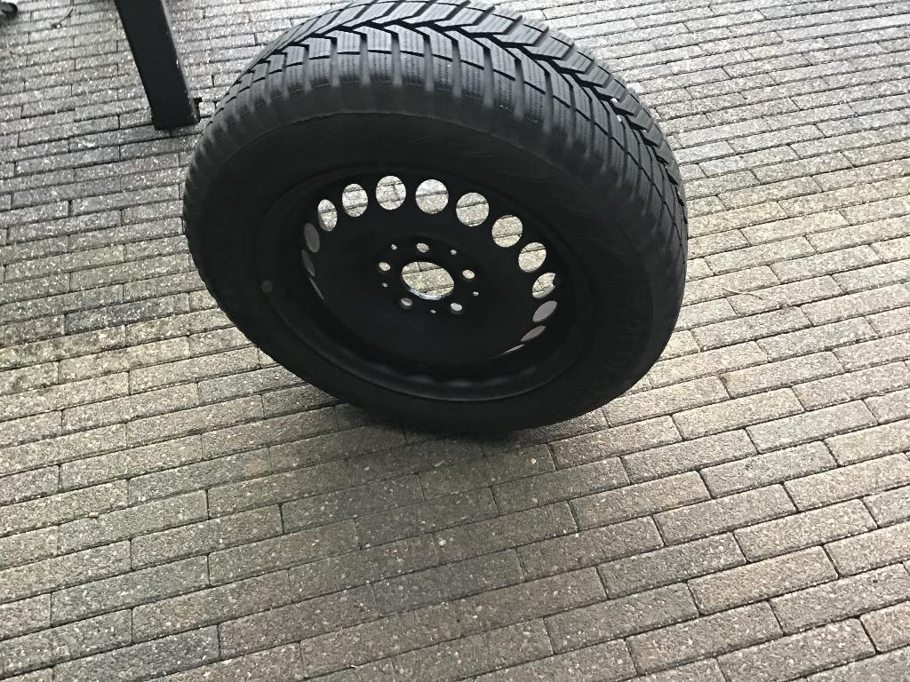 Winterbanden 4 stuks, Auto-onderdelen, Banden en Velgen, Ophalen, Winterbanden, Band(en)