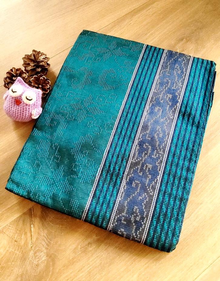 Handgeweven Ikat uit Indonesië #0068, Hobby en Vrije tijd, Stoffen en Lappen, Nieuw, Satijn of Zijde, 30 tot 120 cm, 200 cm of meer