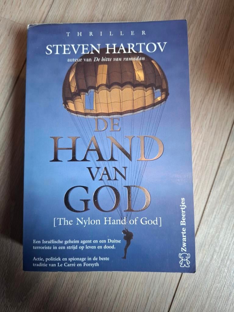 De Hand van God - Steven Hartov Thriller, Ophalen of Verzenden, Zo goed als nieuw, Steven Hartov, Nederland