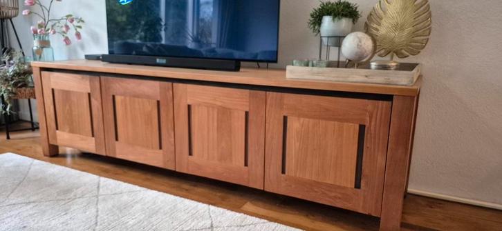 Dressoir / tv meubel 220 cm, Huis en Inrichting, Kasten | Dressoirs, Gebruikt, 200 cm of meer, 50 tot 75 cm, Met deur(en), Teakhout