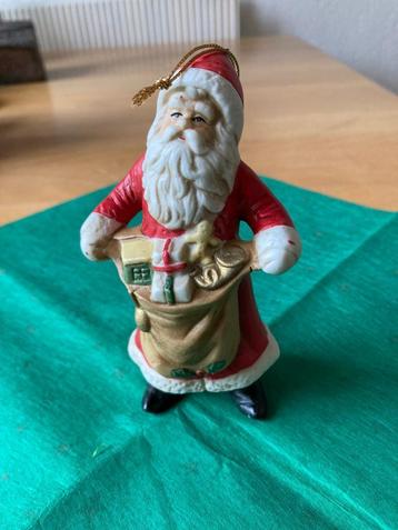 Vintage kerstman met grote cadeauzak Heeft ophang systeem beschikbaar voor biedingen
