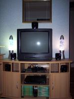 Televisie/audiokast op zwarte wieltjes, Huis en Inrichting, Kasten | Televisiemeubels, Ophalen, Gebruikt, 100 tot 150 cm, Glas