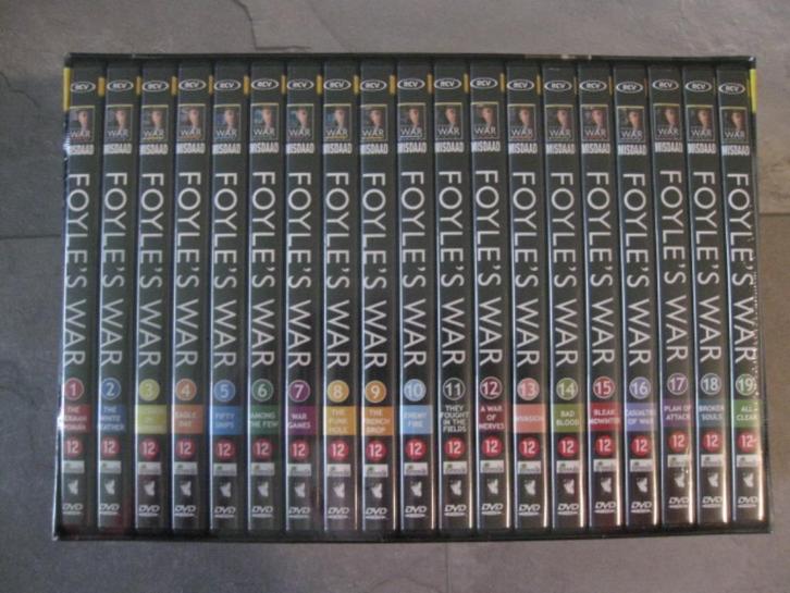 FOYLE'S WAR -BOX met AFLEVERING 1 t/m 19 NIEUW IN SEAL, Cd's en Dvd's, Dvd's | Thrillers en Misdaad, Nieuw in verpakking, Detective en Krimi