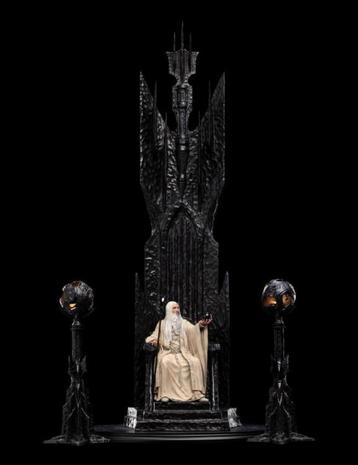 Weta LOTR Saruman the White on Throne beschikbaar voor biedingen