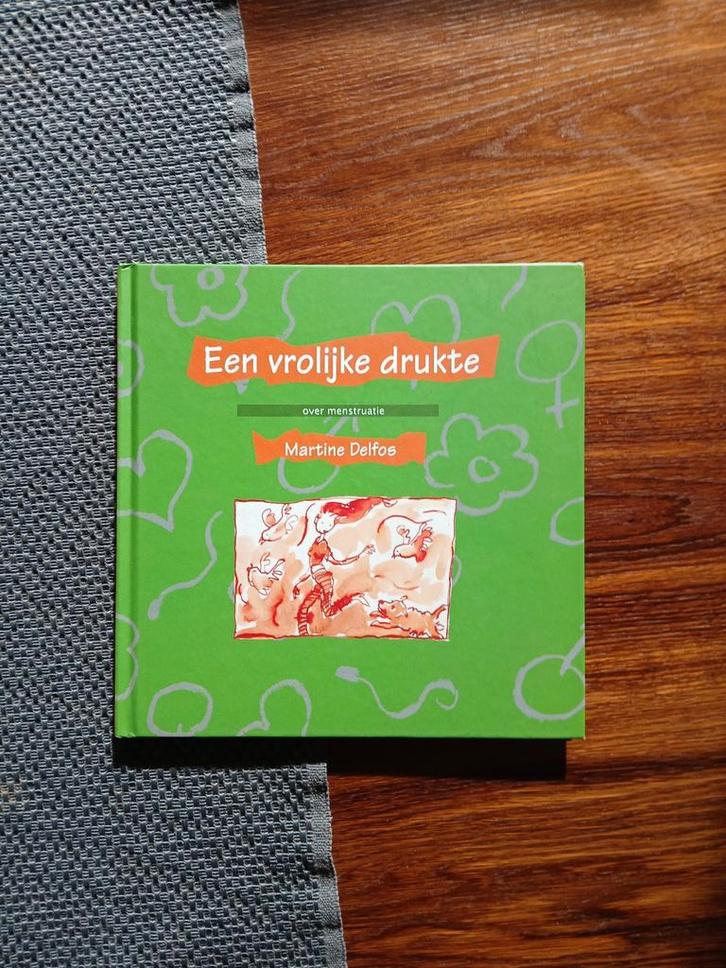 Martine F. Delfos - Een vrolijke drukte, Boeken, Kinderboeken | Jeugd | 13 jaar en ouder, Ophalen of Verzenden