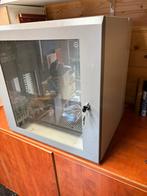 Serverkast, Computers en Software, Ophalen, Gebruikt, Plaatstaal