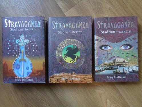 3X Stravaganza Mary Hoffman Stad van Maskers Sterren Bloemen, Boeken, Fantasy, Zo goed als nieuw, Ophalen