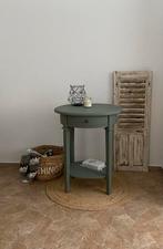 Tafeltje/ Brocante tafeltje/ Vintage tafeltje/ Tafel, Ophalen, 50 tot 100 cm, Rond, Zo goed als nieuw