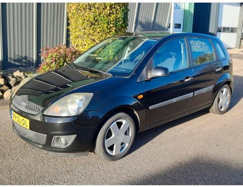 Ford fiesta in onderdelen, Auto-onderdelen, Carrosserie en Plaatwerk, Deur, Ford, Voor, Ophalen of Verzenden