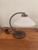 Antieke  buro lamp wandlamp melkglas messing, Ophalen of Verzenden, Gebruikt, Minder dan 50 cm