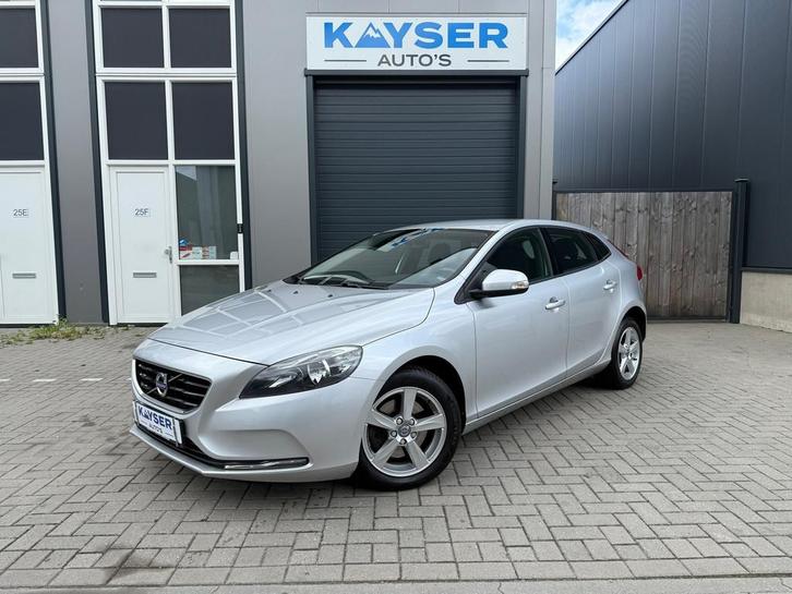 Volvo V40 2.0 T2 Kinetic Virtual Cockpit Cruise Navi BT Trek, Auto's, Volvo, Bedrijf, Te koop, V40, ABS, Airbags, Airconditioning