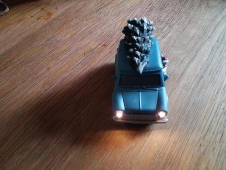 Mini Kerstboom op Auto - Decoratie, Diversen, Kerst, Nieuw, Ophalen of Verzenden