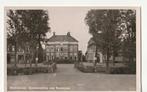 Stadskanaal. Gemeentehuis met Raadzaal, Verzamelen, Ansichtkaarten | Nederland, Verzenden, 1940 tot 1960, Ongelopen, Groningen