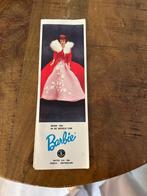 Vintage barbie booklet jaren 60, Ophalen of Verzenden, Zo goed als nieuw, Kleertjes