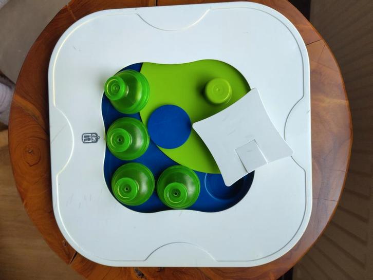 Intelligentie spelletje voor honden, Dieren en Toebehoren, Hondenspeelgoed, Zo goed als nieuw, Intelligentiespeelgoed, Ophalen of Verzenden