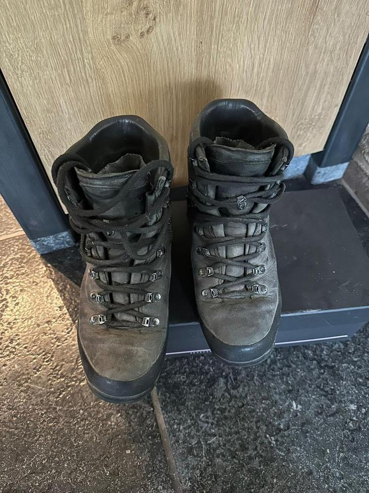 Meindl Legerkisten - Maat 37 & 42, Kleding | Heren, Schoenen, Gedragen, Wandelschoenen of Bergschoenen, Zwart, Ophalen of Verzenden