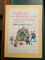 Liedjes met een een hoepeltje erom , met muzieknotatie, Boeken, Ophalen of Verzenden, Zo goed als nieuw, Fictie algemeen