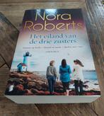 Nora Roberts omnibus" het eiland van de 3 zussen", Boeken, Ophalen of Verzenden, Zo goed als nieuw