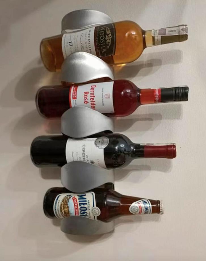Vintage IKEA Wijnfleshouder - Flessenhouder Vurm RVS  Design, Huis en Inrichting, Woonaccessoires | Wijnrekken, Zo goed als nieuw