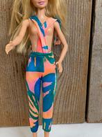 Barbie outfit kleurrijk, Ophalen of Verzenden, Gebruikt, Kleertjes