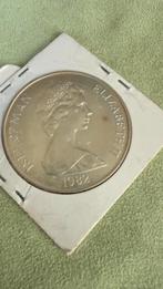 1982 1 Crown Coin World Cup in Spain..., Postzegels en Munten, Munten | Amerika, Ophalen of Verzenden, Zuid-Amerika