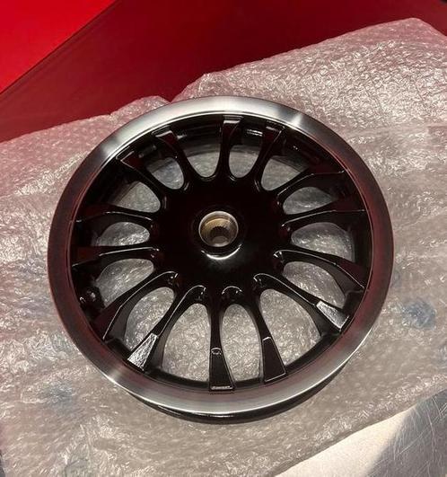 Piaggio Vespa 12inch achterwiel met 10 inch trommel Zip, Motoren, Accessoires | Overige, Zo goed als nieuw, Ophalen of Verzenden