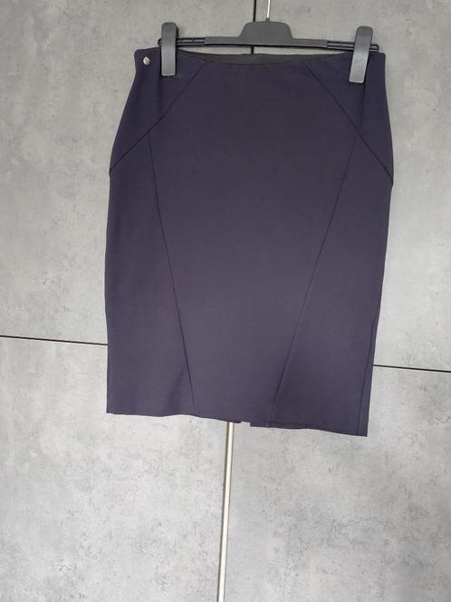 Garcia Jeans rok met elastische tailleband in maat L, Kleding | Dames, Rokken, Zo goed als nieuw, Maat 42/44 (L), Blauw, Knielengte