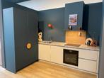 Greeploze kleurrijke hoekkeuken showmodel, Huis en Inrichting, Keuken | Keukenelementen, Ophalen, Grijs, 200 cm of meer, Zo goed als nieuw