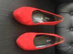 Mooie rode pumps Paul Green 39, Kleding | Dames, Schoenen, Pumps, Ophalen of Verzenden, Zo goed als nieuw, Paul Green