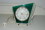 Vintage elektrisch tafelklokje van Mehne, jaren '50-'60, Antiek en Kunst, Antiek | Klokken, Ophalen of Verzenden