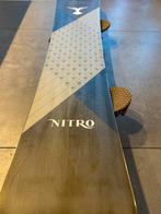 Nitro Black Widow 150 Dames Snowboard + Bindingen, Sport en Fitness, Snowboarden, Ophalen, Gebruikt, Board