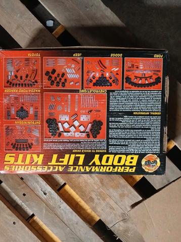 Body Lift Kit - Verhoog je auto! beschikbaar voor biedingen