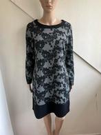 Studio Anneloes jurk maat S zwart kant grijs bloemen, Zwart, Ophalen of Verzenden, Zo goed als nieuw, Knielengte